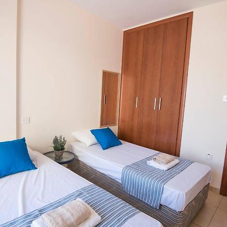 Apartments For Holidays Paralímni Extérieur photo