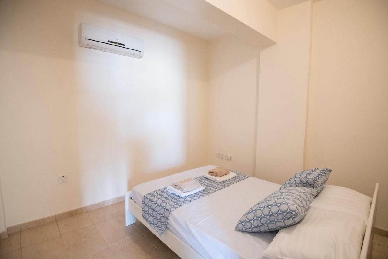 Apartments For Holidays Paralímni Extérieur photo